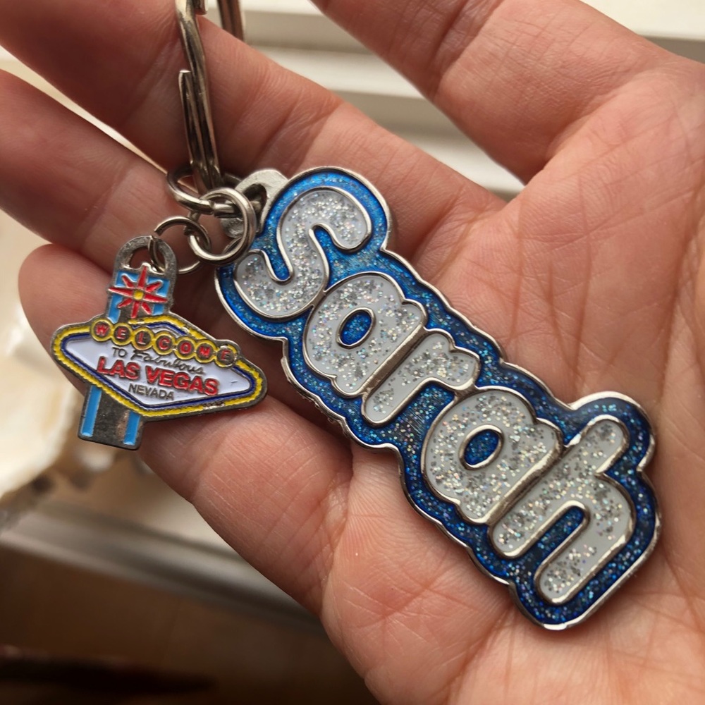 Two key chains - Picture 2 of 2